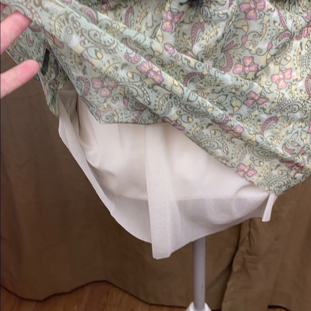 EUC Vintage top with beading By NY&CO - Picture 9 of 16
